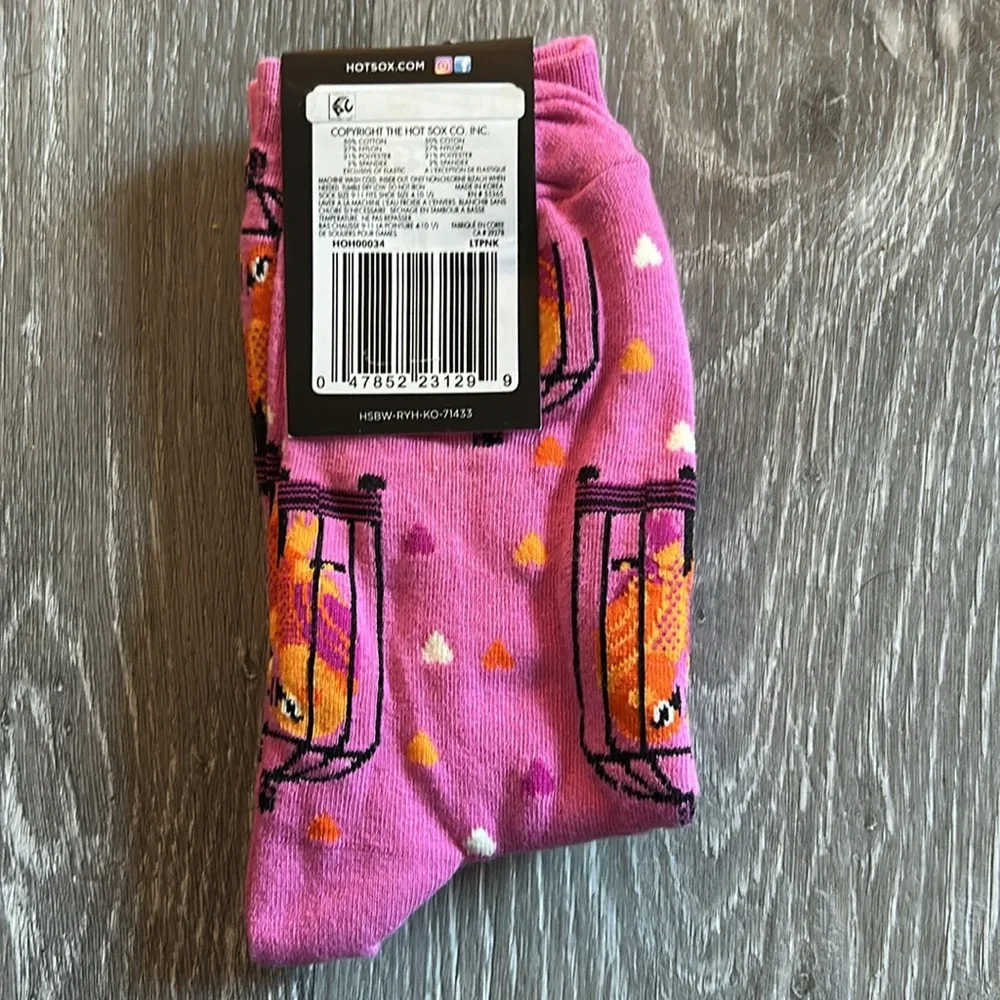 Hot Sox Pink Socks Love Birds with Birdcage & Heart Design Novelty NEW